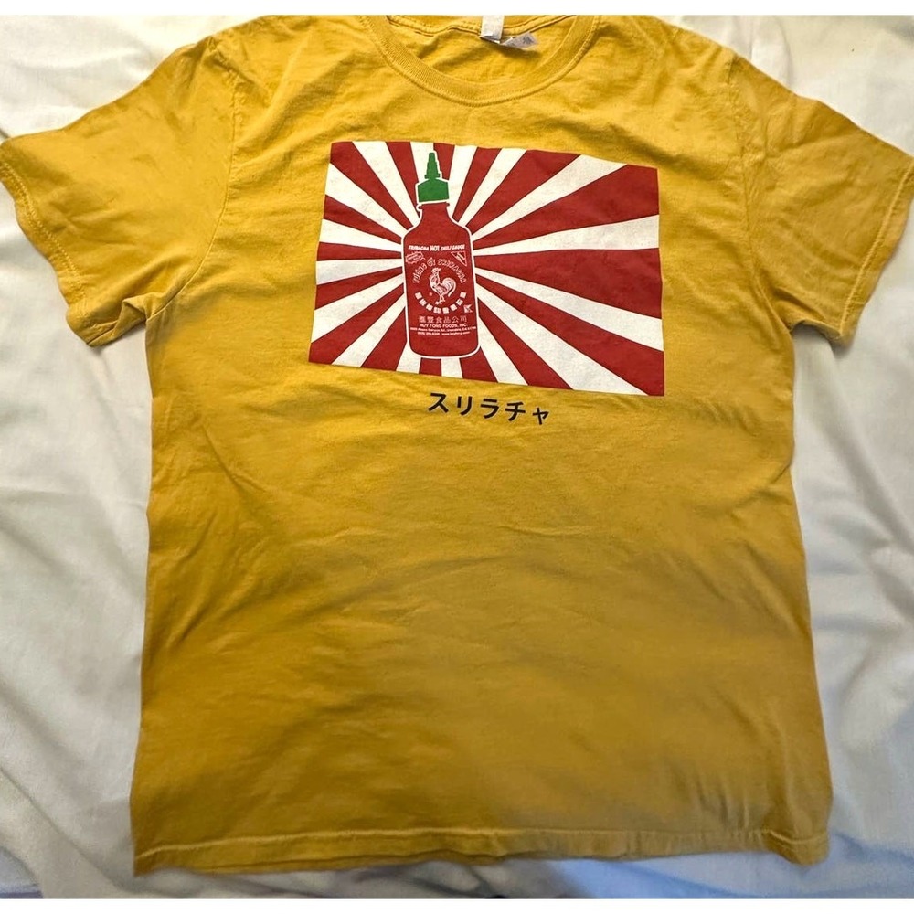 Fruit of the Loom Sriracha Hot Sauce Graphic Tee Mustard Yellow Large L‎